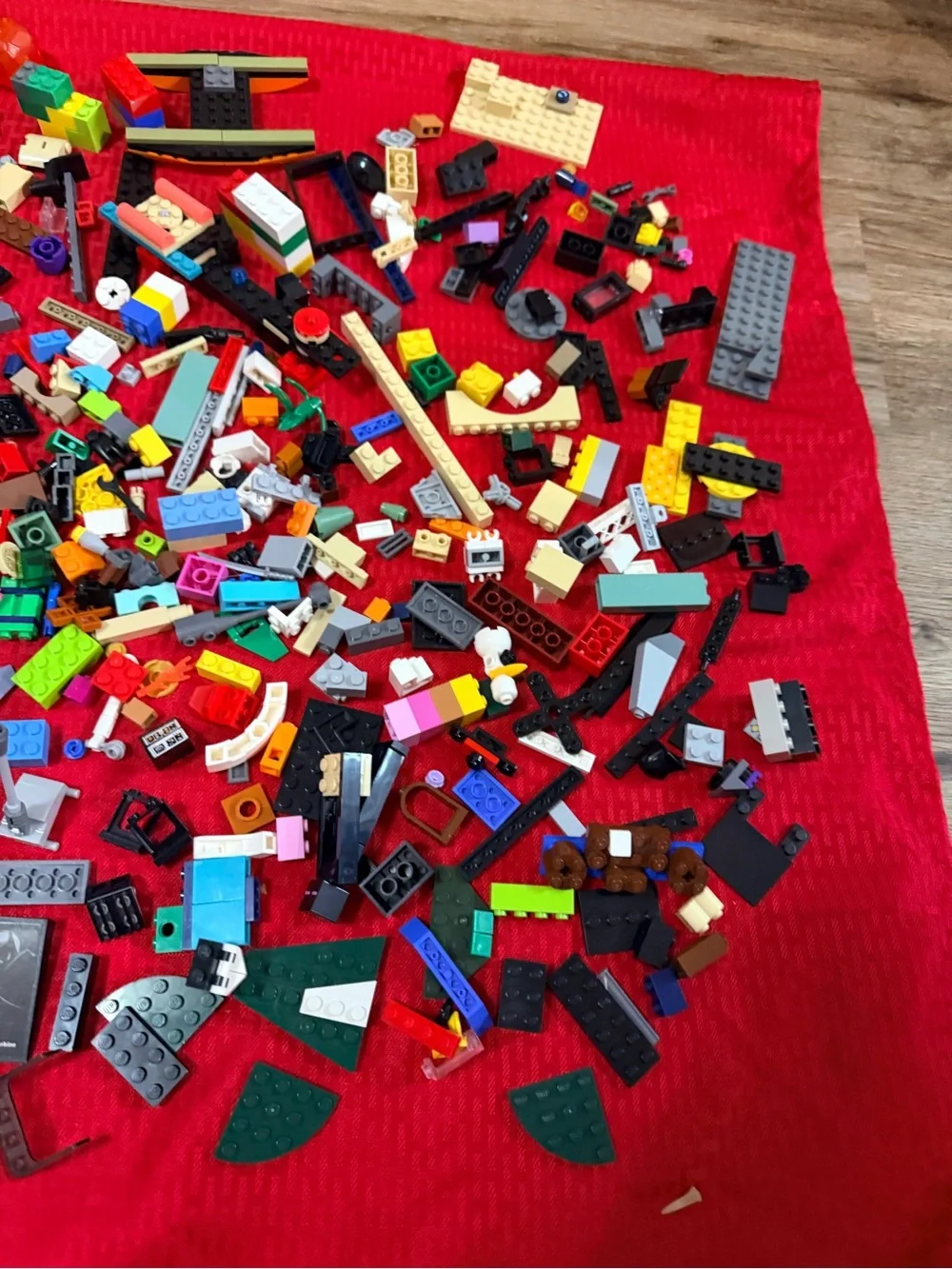 Legos mixed lot w Minecraft Minifigures